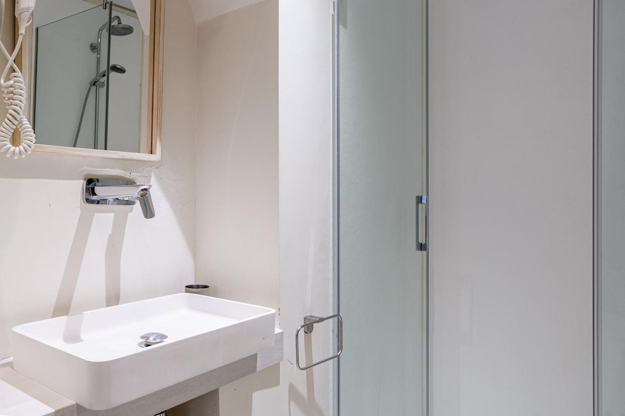 Apt 8 Geranio Girona Eksteriør bilde