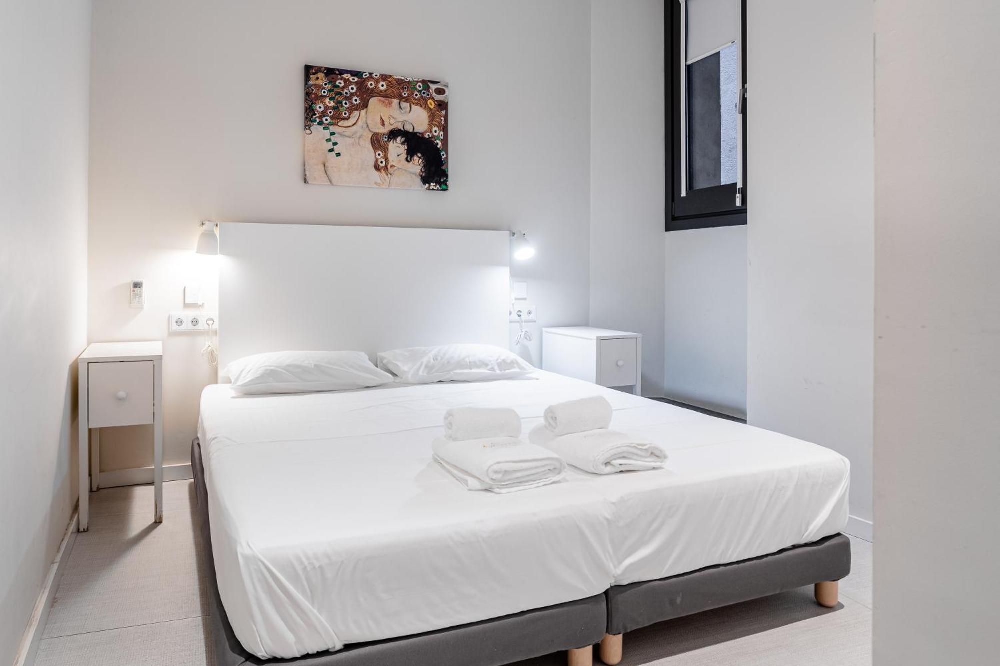 Apt 8 Geranio Girona Eksteriør bilde