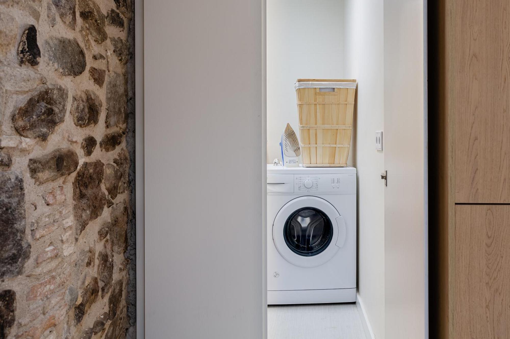 Apt 8 Geranio Girona Eksteriør bilde